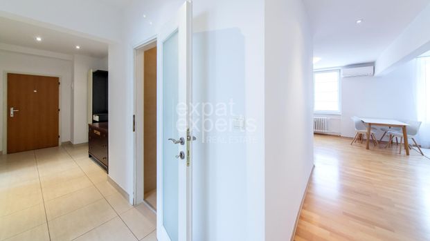 Krásny, svetlý 3i byt 80m2 vo výbornej lokalite, A/C, dvor - Photo 1