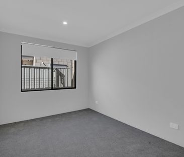 Five Bedroom New Home in Pinjarra - Photo 3