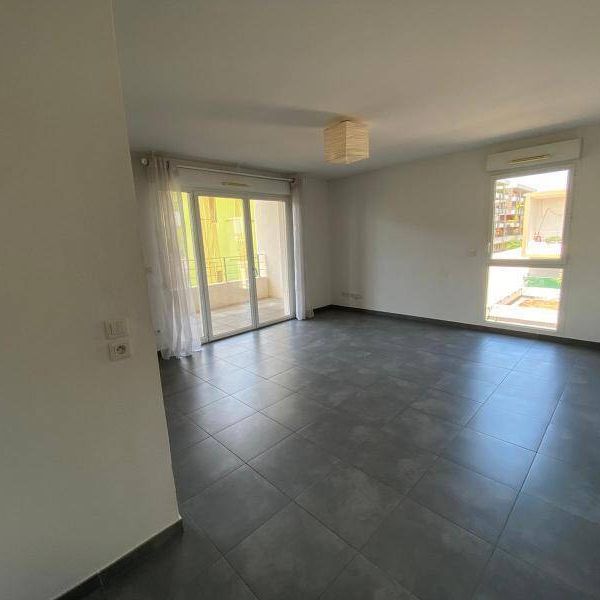 Location appartement récent 3 pièces 64.5 m² à Juvignac (34990) - Photo 1