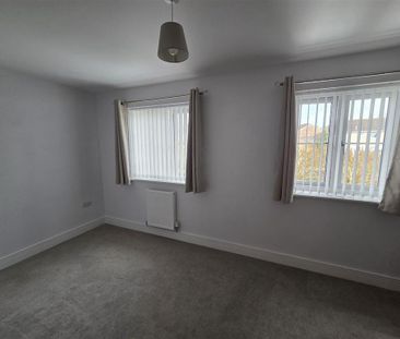 2 bedroom semi-detached house to rent - Photo 3