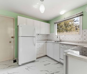 For Lease - 1842 Playfair Drive, Alta Vista and Area, Ontario - Photo 2