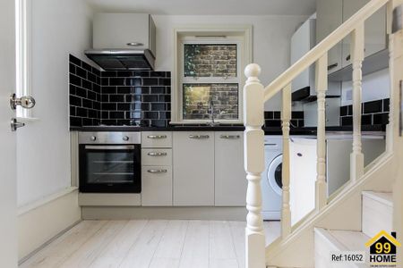 1 bed Flat in St. Julians Farm Road West Norwood, London, SE27 0JJ - Photo 4