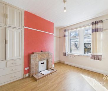 3 bedroom terraced house to rent - Photo 6