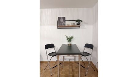 2.5 Zimmer, 85 m², 5. Stock - Photo 3