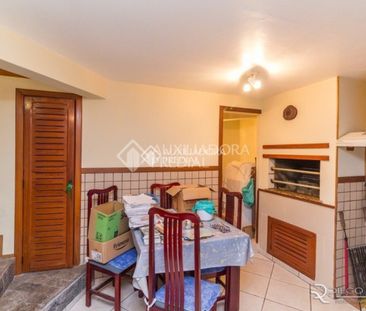 Casa com 4 quartos e 286m² para alugar em Teresópolis, Porto Alegre. - Foto 2
