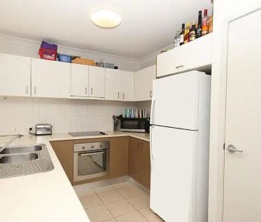 “Spacious, Well Maintained, Family Abode ** Break Lease - Benefit F... - Photo 2