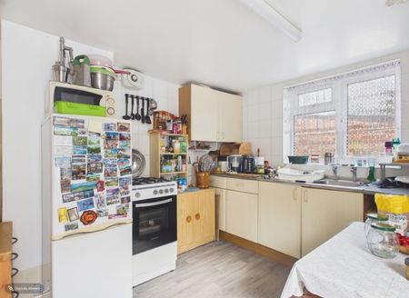 Hatherley Road, Tredworth, Gloucester, GL1 - Photo 2