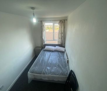 Room in a Shared Flat, Marston Way, SE19 - Photo 5