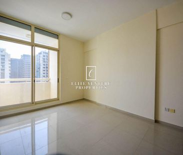 Unfurnished | Spacious Layout | Prime Location - Photo 3