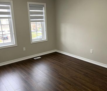 For Lease - 51 Arnold Marshall Boulevard, Haldimand, Ontario - Photo 6