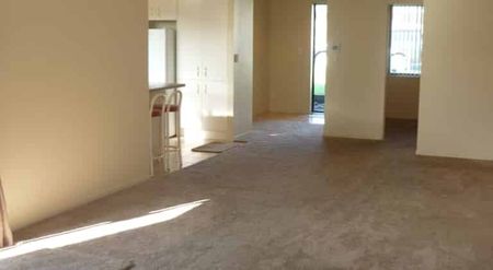 Brick Home with second lounge and workshop - Photo 4