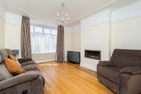 3 bedroom semi-detached house to rent - Photo 4