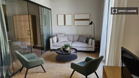 2 room luxury Flat for rent in Barcelona, Spain - Photo 4