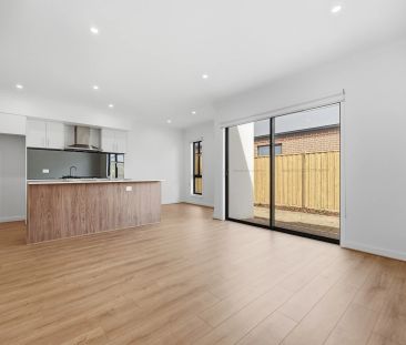 BRAND NEW MAMBOURIN HOME FOR RENT - Photo 4