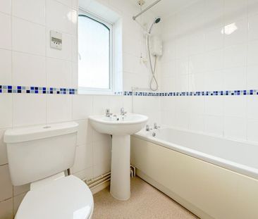 1 bedroom semi-detached house to rent - Photo 4