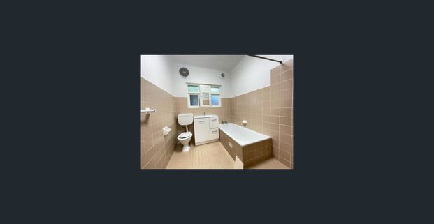 Spacious 2-bedroom apartment - Photo 1