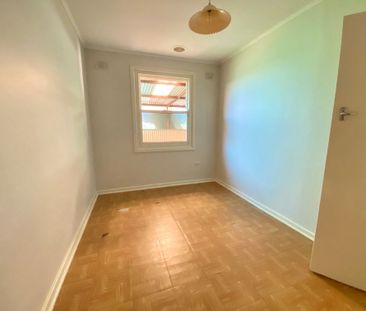 To register & apply for this property, please use this link: https:... - Photo 5