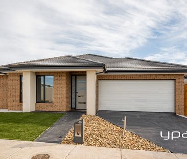 Modern 4-Bedroom Living with Two Living Areas and Alfresco - Photo 4