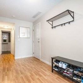 4 Bedroom + Den 3 bathroom on Phelps Ave. House For Rent with Backyard - Photo 4