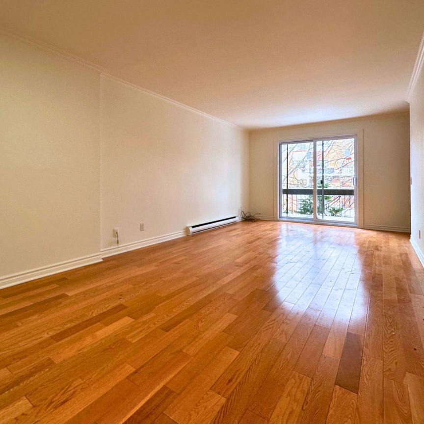 Spacieux condo de deux étages avec trois chambres - Photo 1