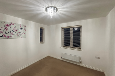 Lansbury Road, Newton Leys. - Photo 3