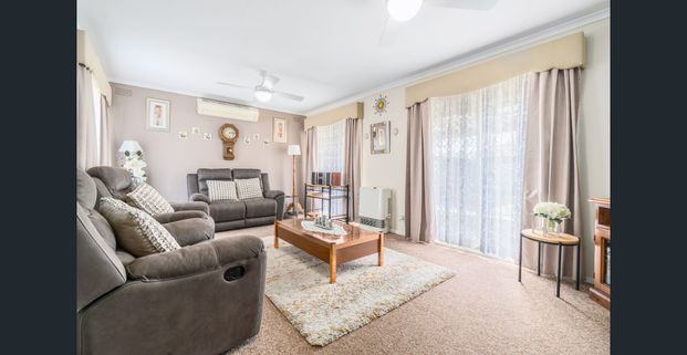 FAMILY FRIENDLY HOME - Photo 1