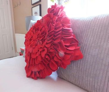 Lacewood Gardens, Reading, Berkshire, RG2 - Photo 2