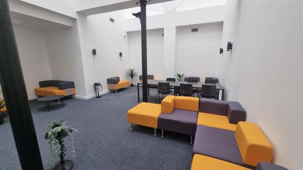 1 bedroom private hall to rent - Photo 1