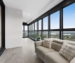 Sky-High Luxury with Sydney Harbour Views in 'Eighty Eight by JQZ' - Photo 4