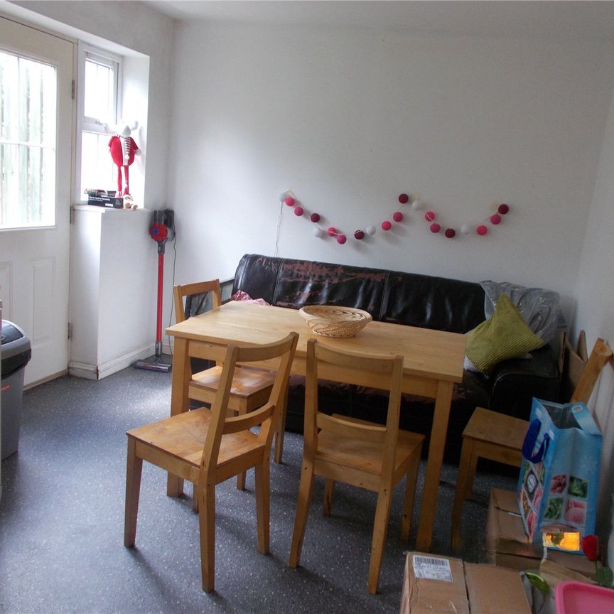 Student Properties to Let - Photo 1