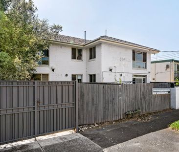 10/21 Cohuna Street, Brunswick West VIC 3055 - Photo 1