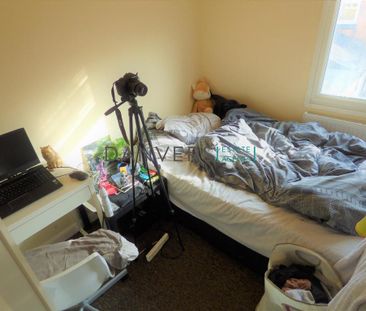 5 bedroom detached house to rent - Photo 6