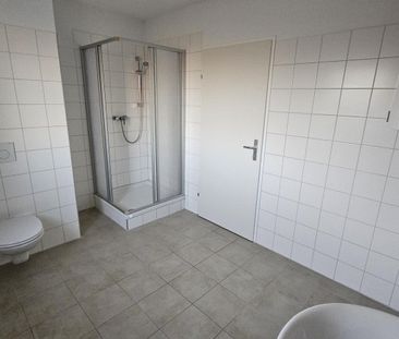 Geförderte 2 Zimmer- Dachgeschosswohnung mit unbefristetem Mietvertrag - Foto 3