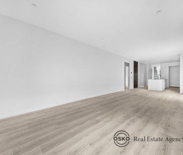 Brand New Luxury Living Awaits at 56 Flanagan Street, Tarneit! Firs... - Photo 5