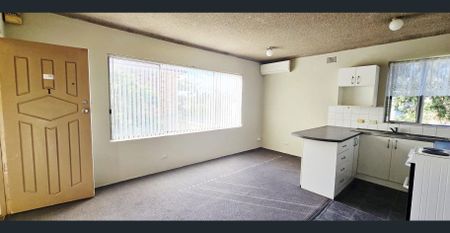 Great Location in Heart of Westmead - Photo 3