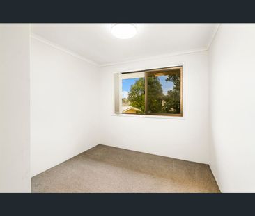 13/33 Whiting Street, Labrador, Qld 4215 - Photo 3
