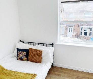 1 bedroom in a flat share to rent - Photo 1