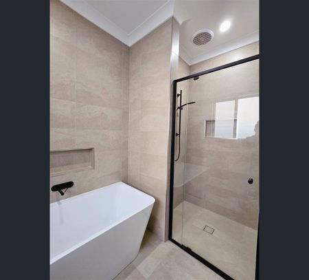 1 White Pl, Figtree, NSW 2525 - Photo 5