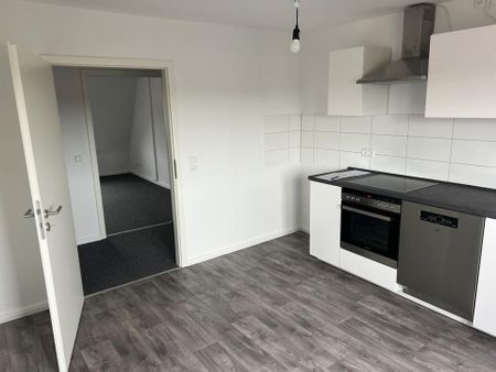 Kiel - 2-Zi-Whg ab April 2026 - Dachgeschoss - renoviert - Photo 3