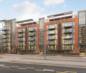 Becquerel Court, West Parkside, London, SE10 0QQ - Photo 6