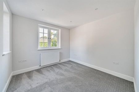 3 bedroom chalet to rent - Photo 5