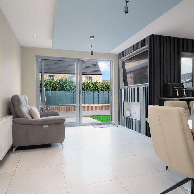 2 Lakeside Close, Coleraine, BT52 2FB - Photo 1