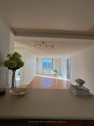 For Lease - 3888 Duke of York Boulevard Unit# 834, Mississauga, Ontario - Photo 1