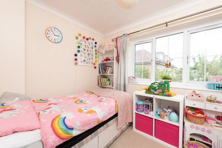 2 bedroom end of terrace house to rent - Photo 2