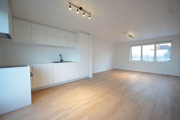 Gerenoveerd appartement met drie slaapkamers te huur in Lievegem - Photo 1