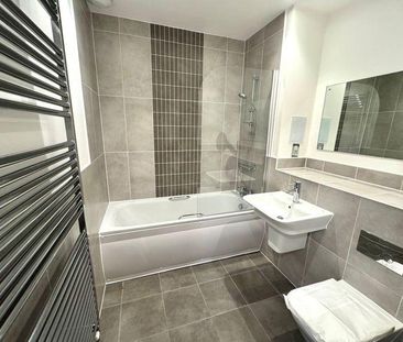 3 bedroom apartment to rent - Photo 6