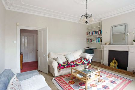 A well-located three storey period house in the heart of Putney. - Photo 3