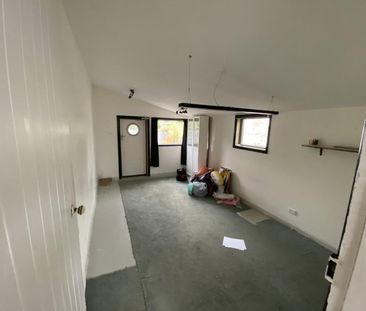 Queens Park doorstep - Photo 5