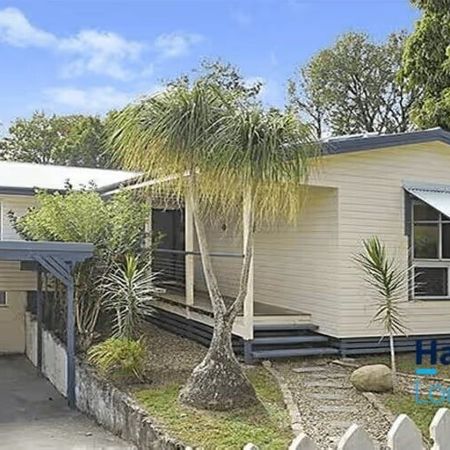 Stafford Heights - Photo 4