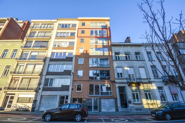 Centraal gelegen appartement met 2 slaapkamers in Mechelen - Photo 1